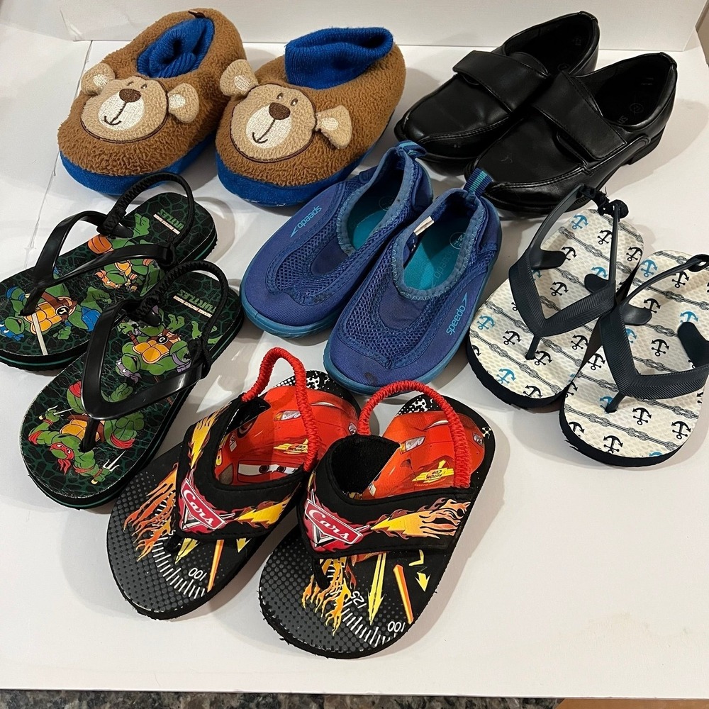 Toddler boys size 7/8 shoes sandals slippers (s-196)